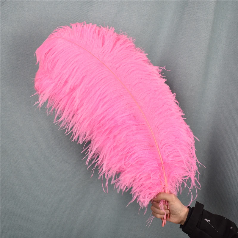 Rosa Straußenfedern-Dekoration, 15–70 cm, große dekorative Federn für Stickarbeiten, Hüte, Vasen, Tischdekorationen, Hochzeitsaccessoires. – Detail 7