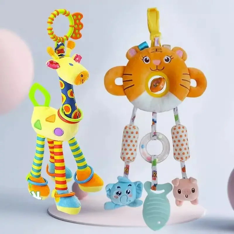 Qg-pingente de brinquedo de pelúcia para bebê, chocalho do assento de segurança, cabeceira, boneca Wind Chime, 0-1 ano de idade