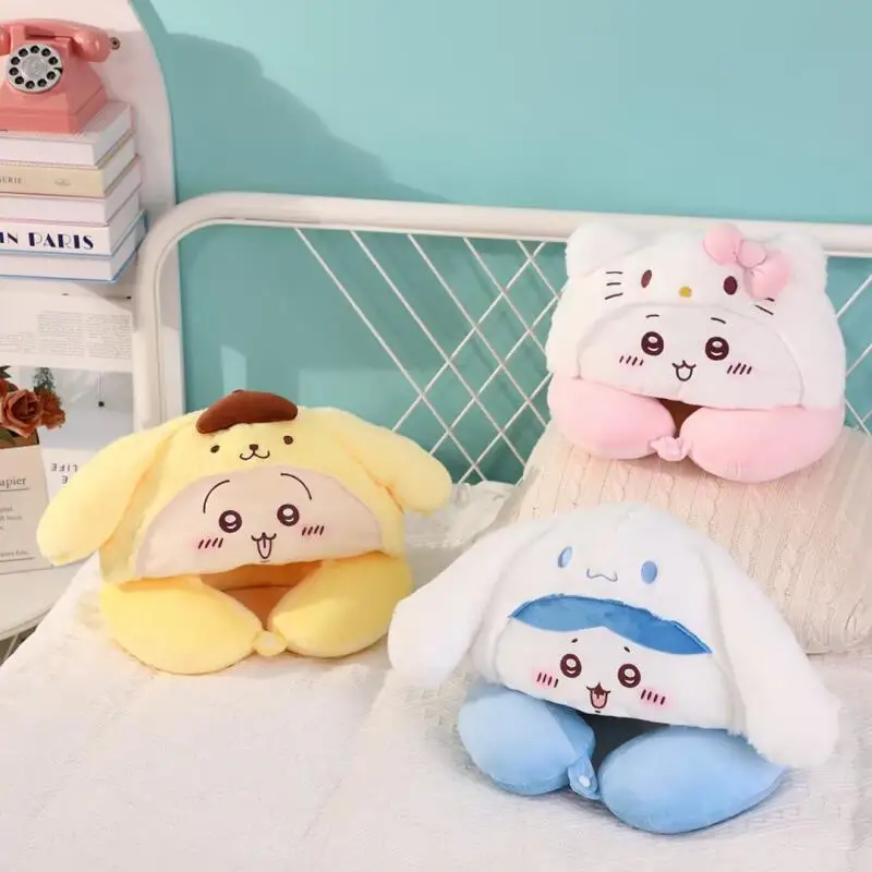 Anime carino Chiikawa con cappuccio a forma di U collo ghetta cuscino cuscino da viaggio cartone animato Kawaii Hello Kitty cappello da donna caldo berretto di peluche