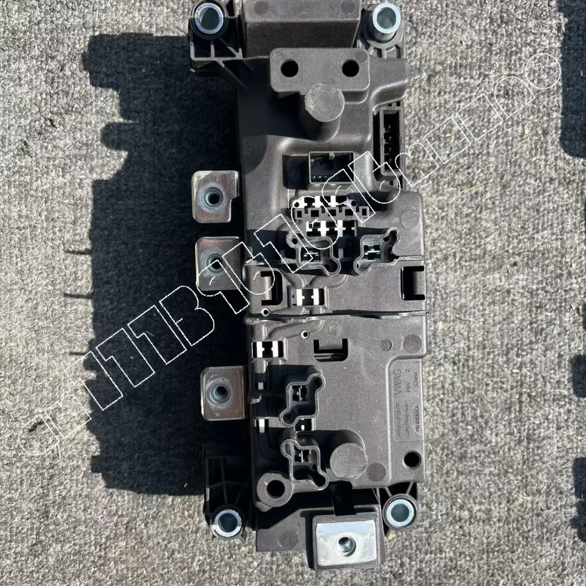 

ID4ID6 Battery High Voltage Power Failure Fuse Box Assembly 11D915180C/11D915340