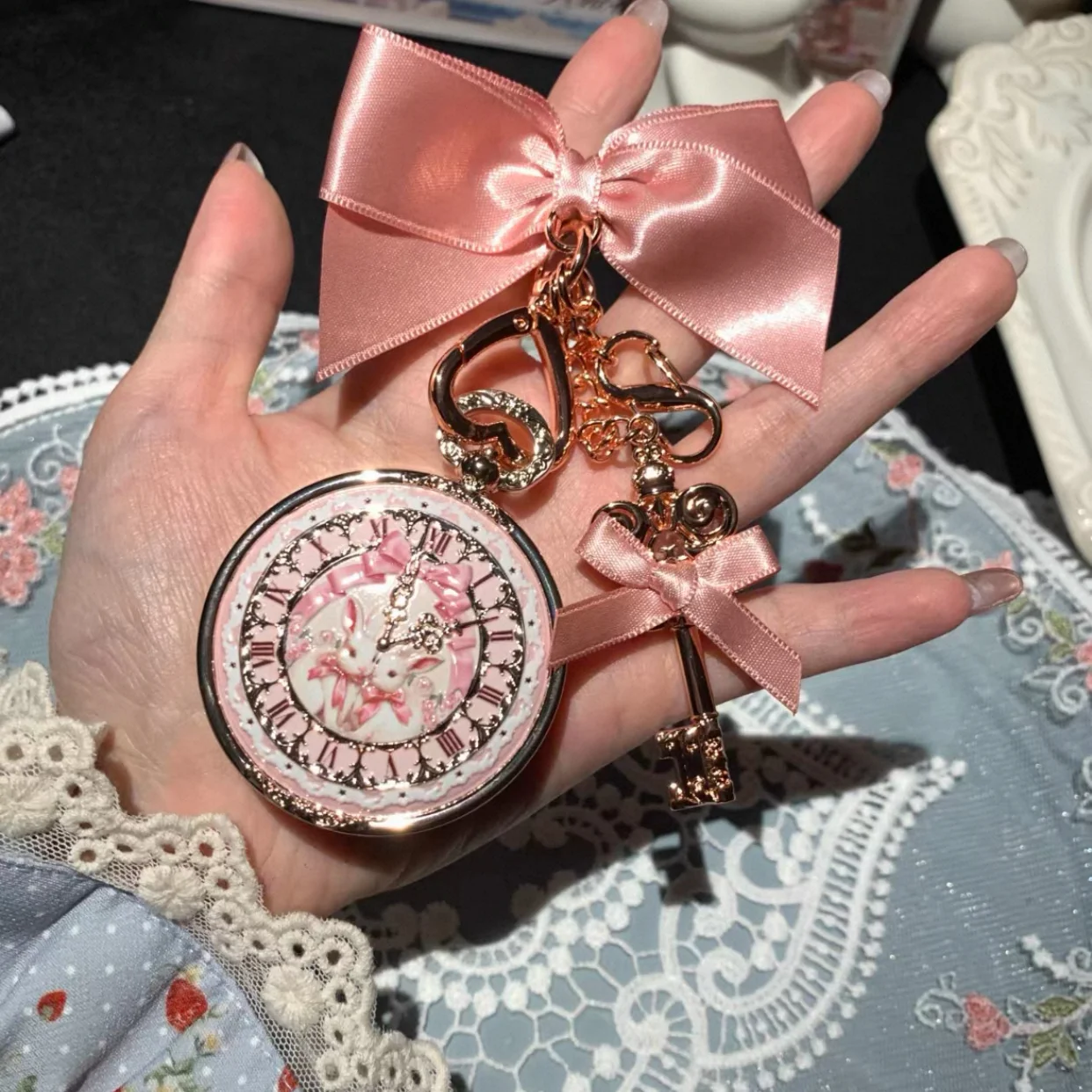 플라워 노우즈 2026 버니 가든 귀여운 토끼 립밤 보습 자연 광택 건조하고 갈라진 입술 복구