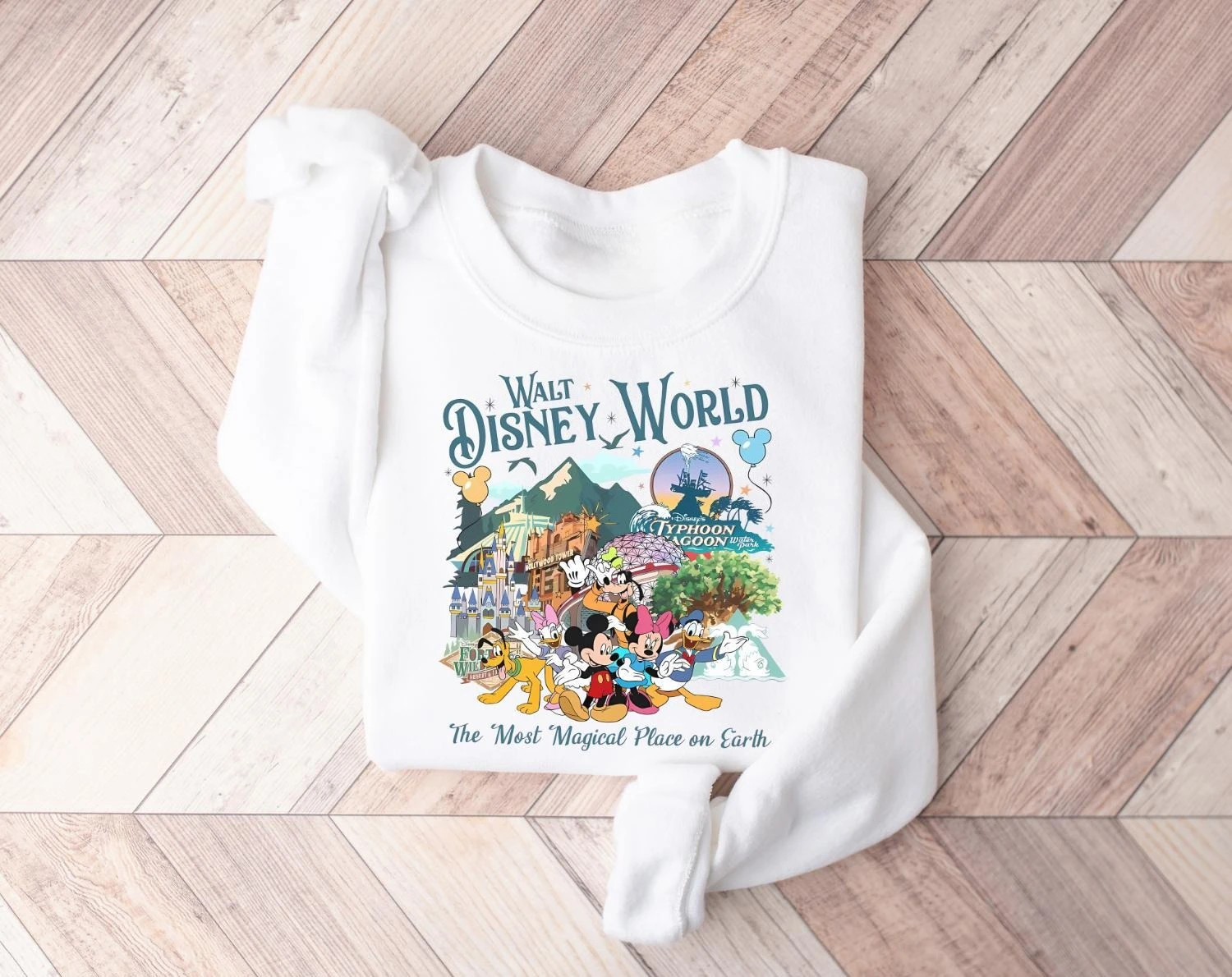 De Disney Mickey-thema-trui uit 2025 is een los en warm koppelsweatshirt voor modieuze meisjes in de herfst