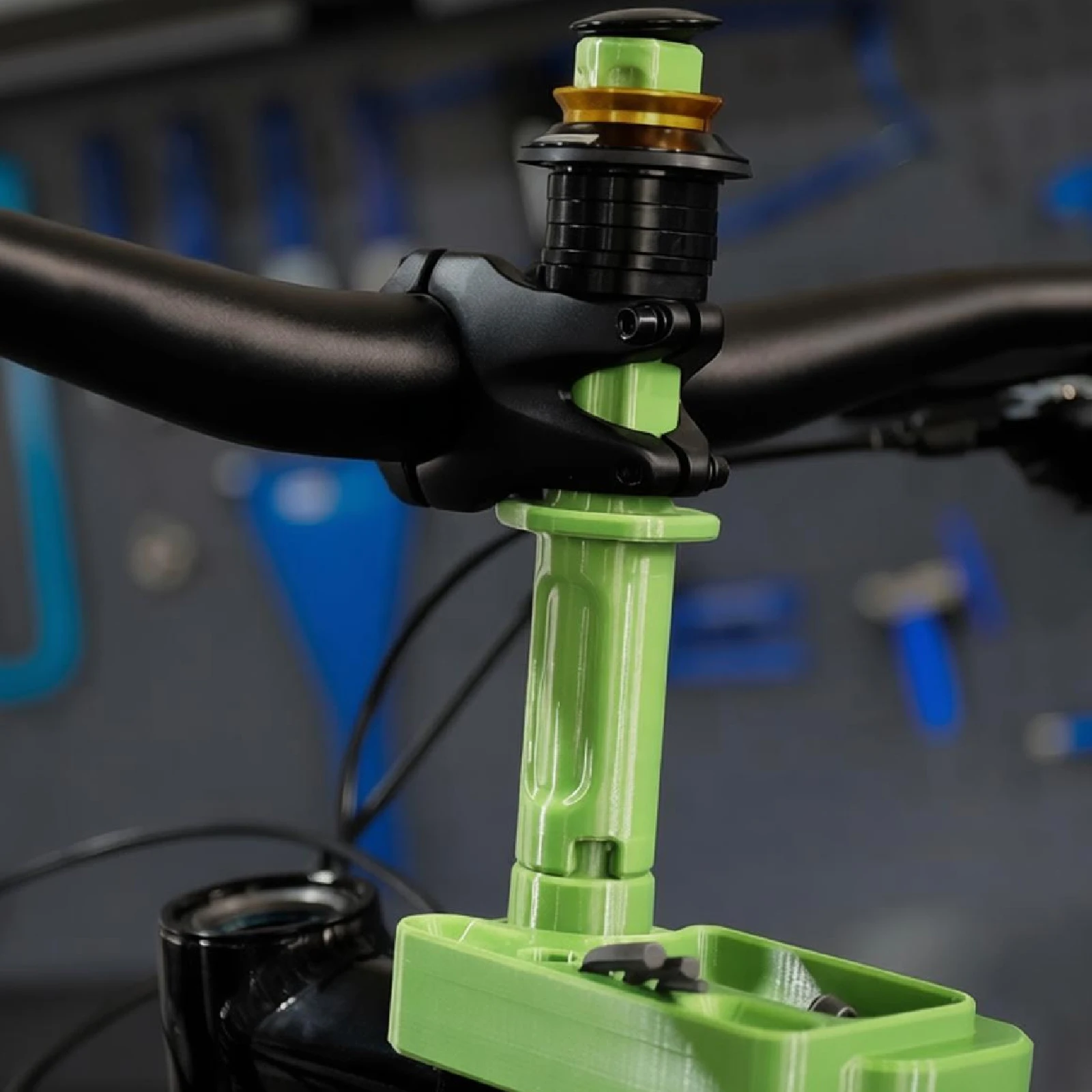 

Набор инструментов для ремонта велосипедов: компактный пластиковый мультитул, необходимые аксессуары для шоссейных и горных велосипедов