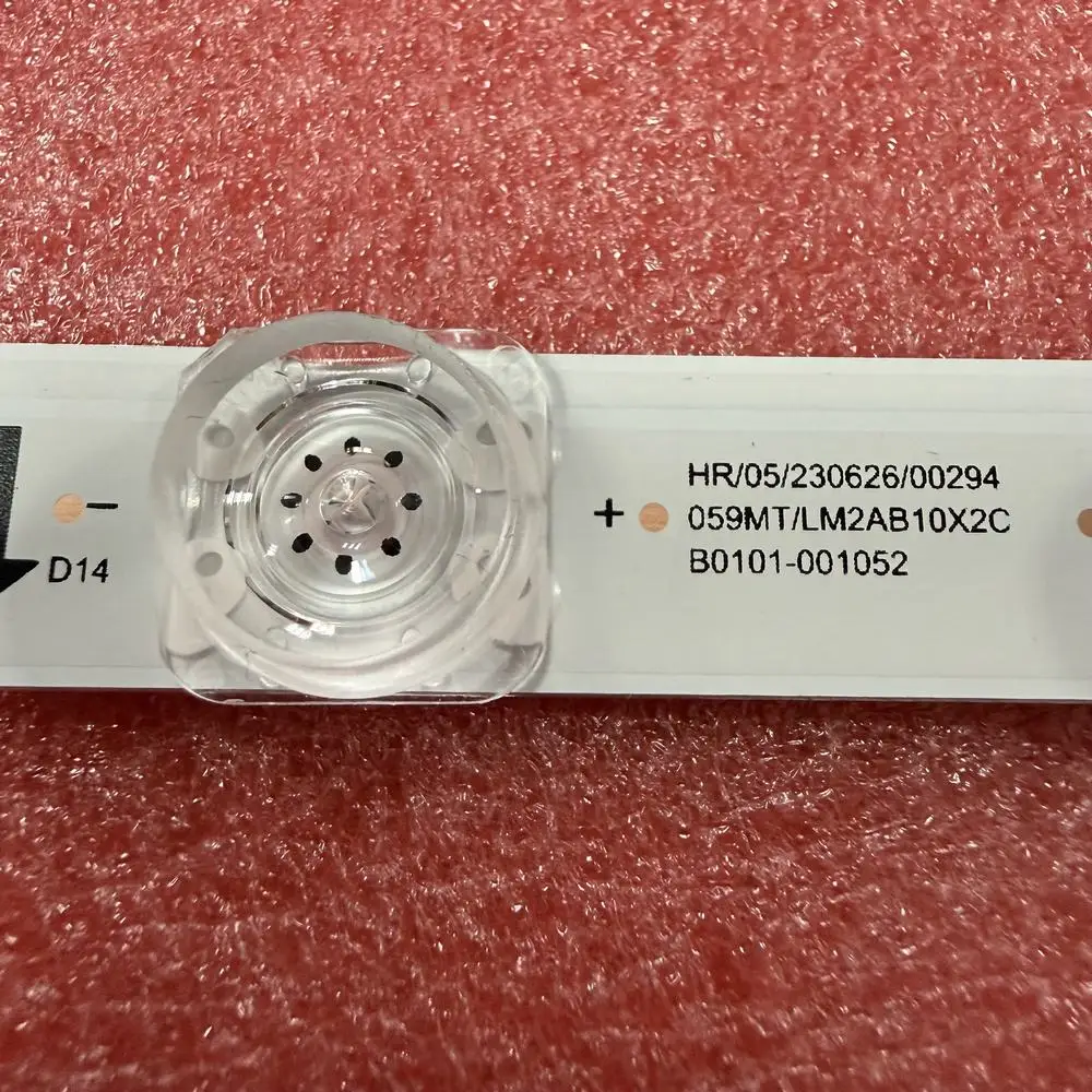 1pcs/set LED Backlight 21LED For TCL 43S350A 43V6EA 43S5400 43F165C 43S11F 21*1 C0143HR330M21N02 V1 06-1-43T-1X21 SMC0D35-851X14