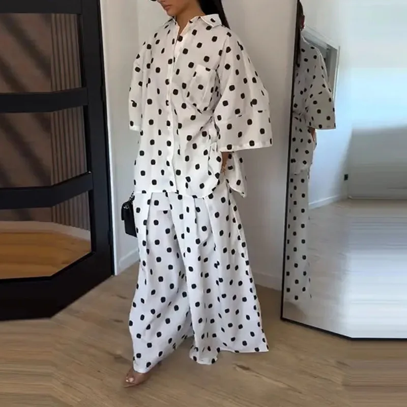 B 2026 Neues Damen-Set mit Polka-Dot-Muster, 2-teilig, Oversize-Kurzarmhemd und Weite-Hosen, Lässiger Loser Anzug – Detail 2