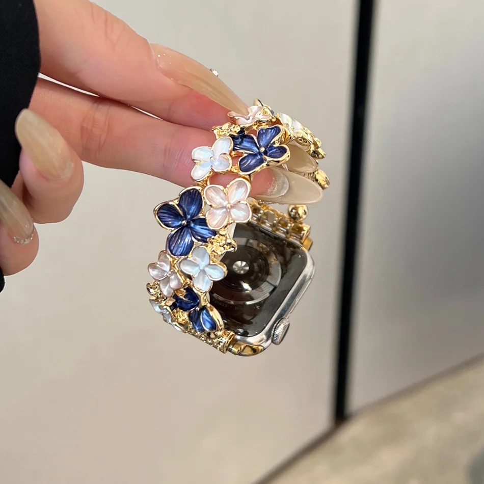 Flowery Metal Strap For Apple Watch Band 38mm 40 41 44 42 45 49mm Woman Fashion Bracelets iWatch Series 9 8 7 6 5 4 3 SE Ultra 2