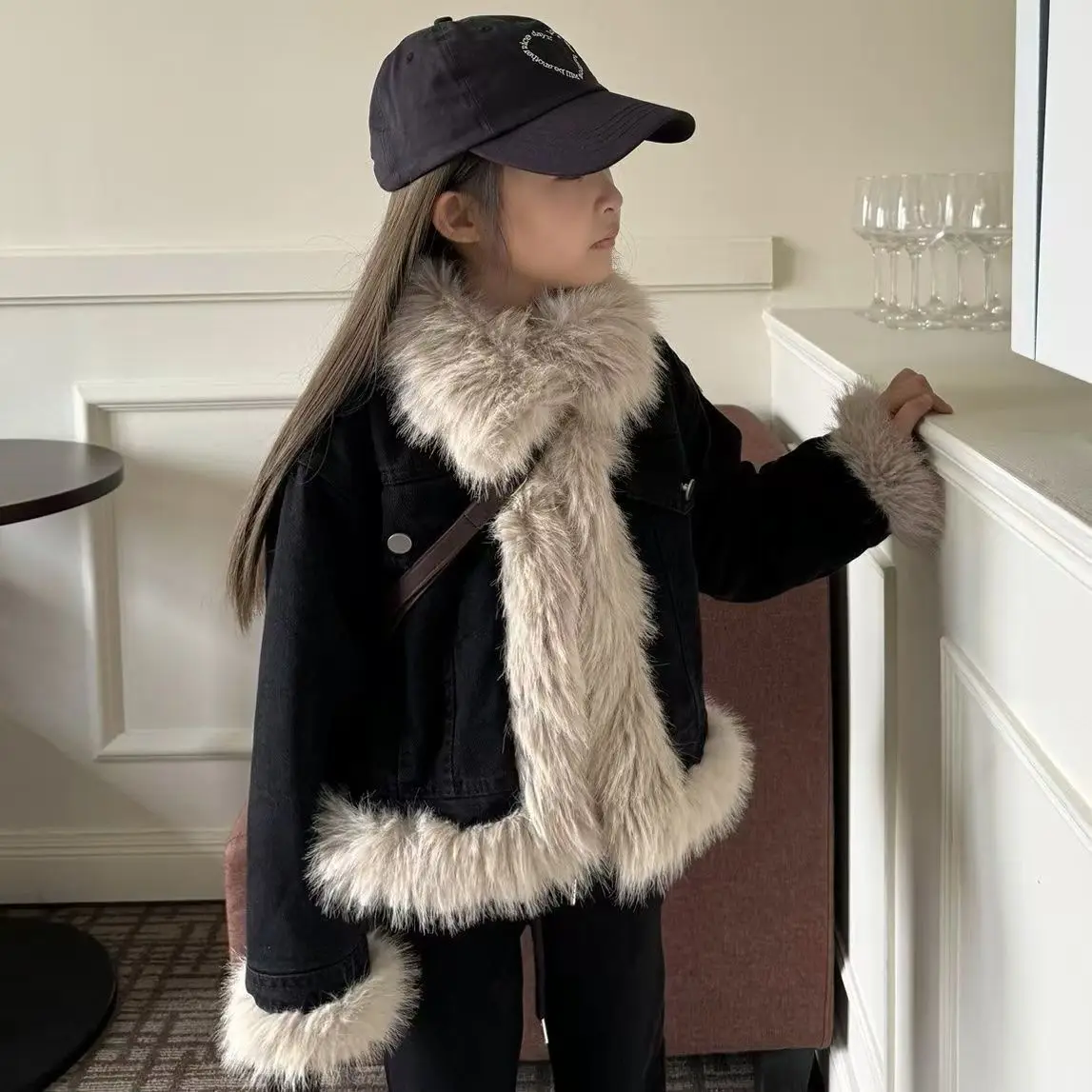 Girls Denim Jacket 2026 New Kids Korean Fleece Thick Warm Fall Creamy White Fur Winter Short Furry Coat Big Kids
