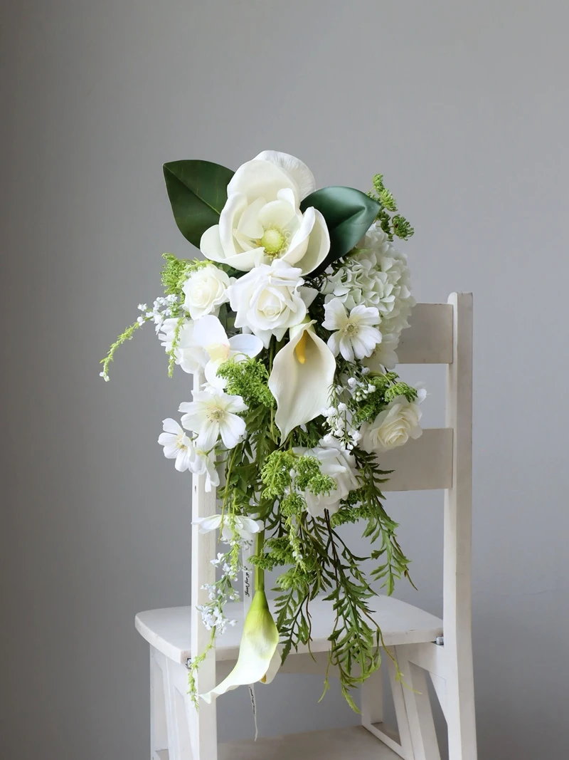 

Premium Korean fresh Mori waterfall bouquet, simulated fake bouquet, outdoor bridal wedding dress shooting props