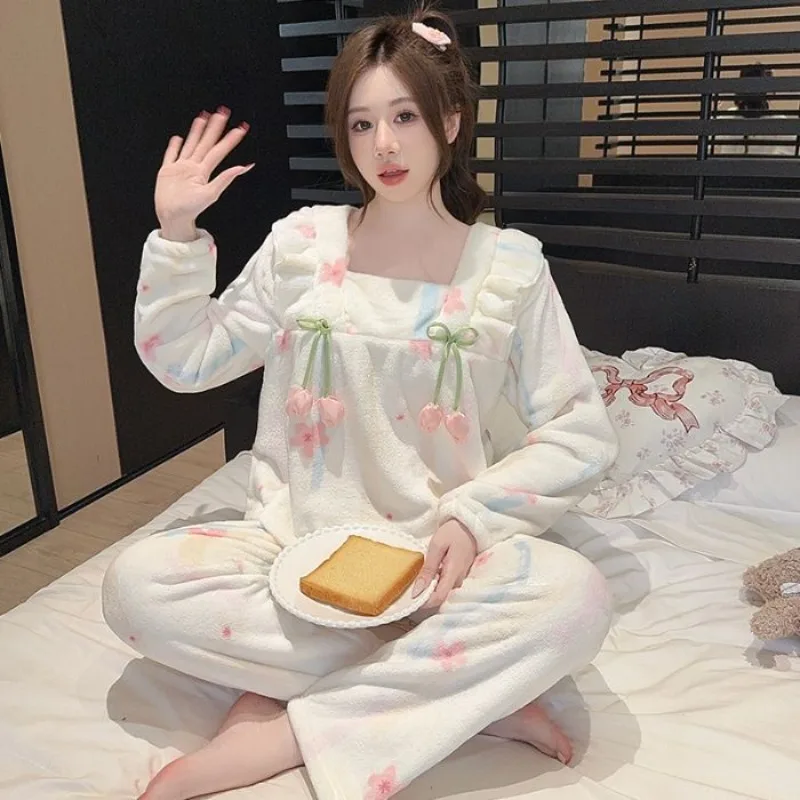 

Plus Size Flannel Pajamas Set Women's Winter Princess Style Home Clothes Plush Thickened Long Sleeves Trousers Outfit Loungewear