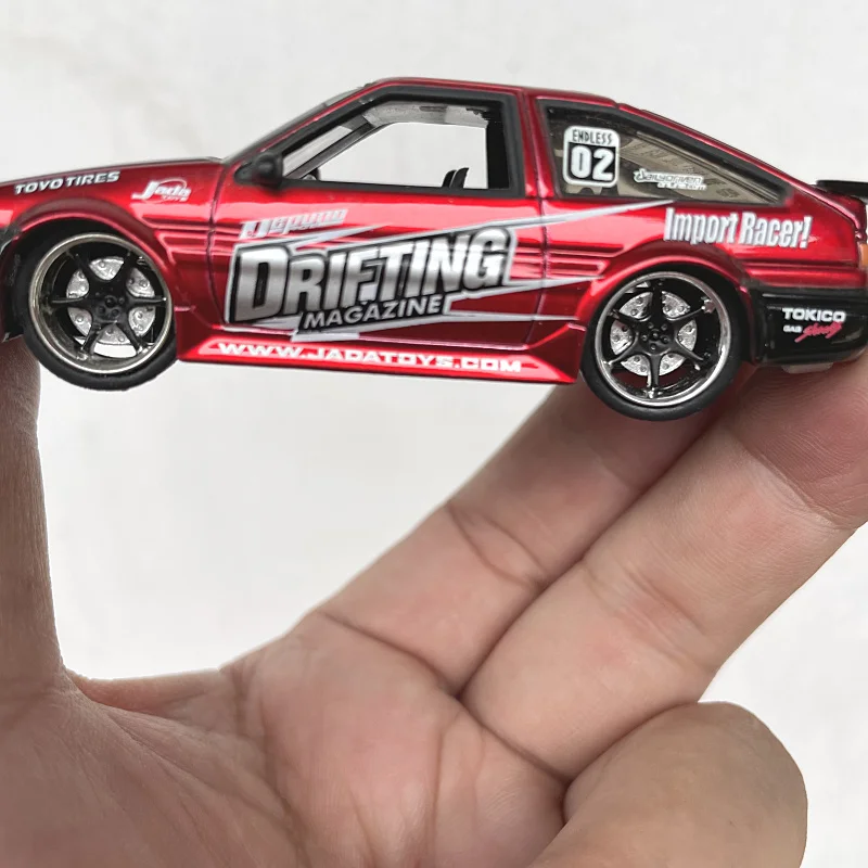 Diecast 1/64 Scale Toyota AE86 Alloy Car Model JADA Car Model Collectible Toy Simulation Special Treatment of Defects No Packing