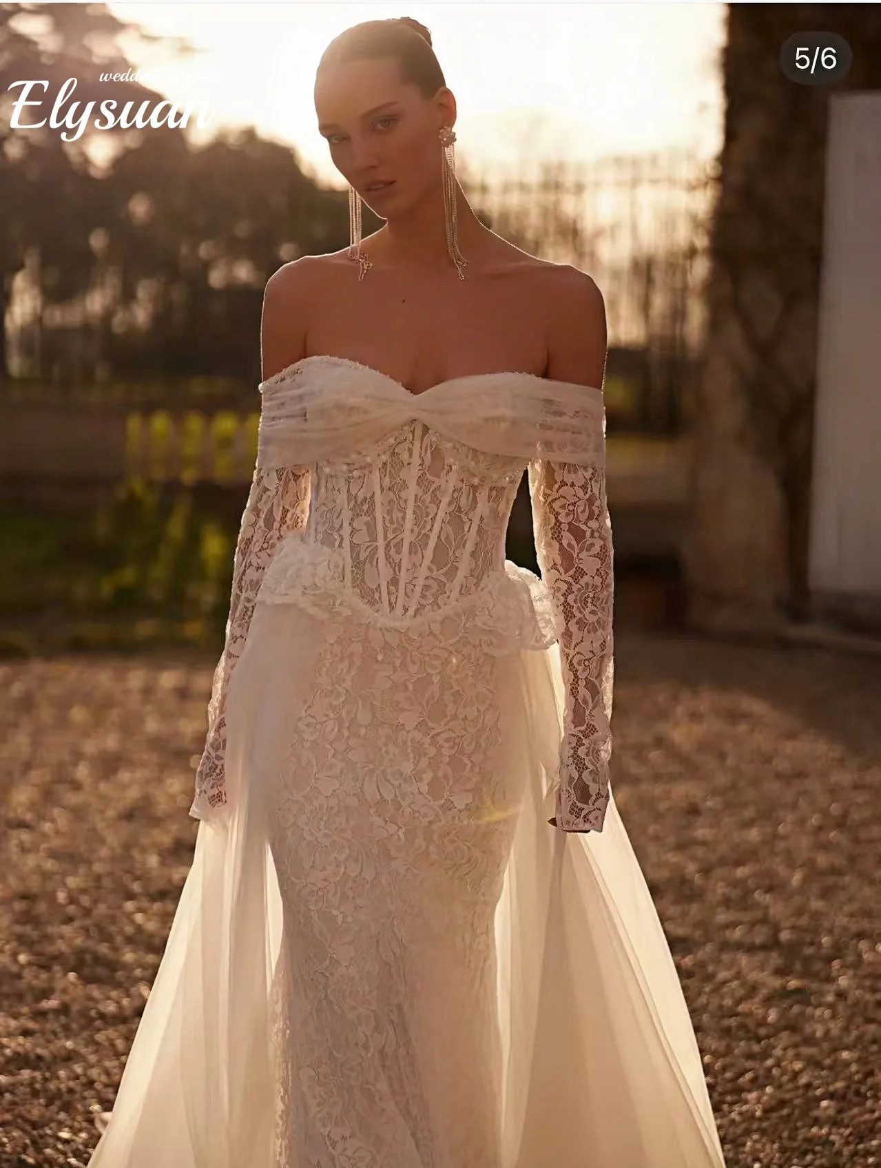 カスタマイズされた新しいモダンなストラップレスネックマーメイドウェディングドレス取り外し可能なトレインレースキャップスリーブベスティドデノビア