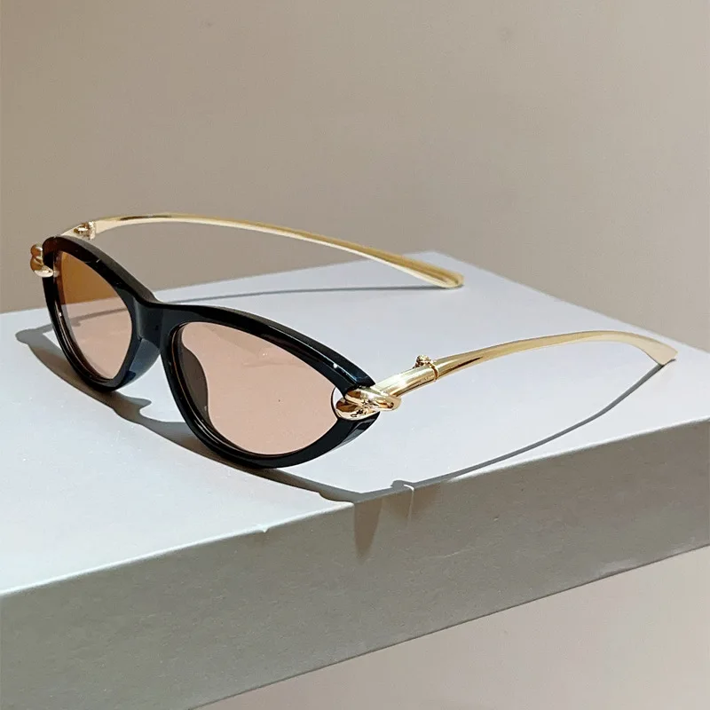 Einzigartige Legierung-Sonnenbrille mit Knotenbügel und Katzenaugen-Design für Damen, Neue Mode Blau-Rosa Farbverlauf Sonnenbrille, Sexy Fahrbrille für Damen in Schwarz – Detail 16