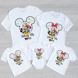 Disney Family Matching Outfits 2024 Disneyland Vacation Trip T-shirts Mickey and Friends Family Look T shirt Mother Kids Clothes