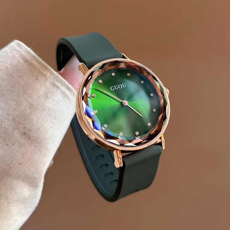 Elegant Women'S Wristwatch, Fashionable New Style, Trendy Silicone Diamond-Shaped Women'S Watch, Stylish Quartz Wristwatch.