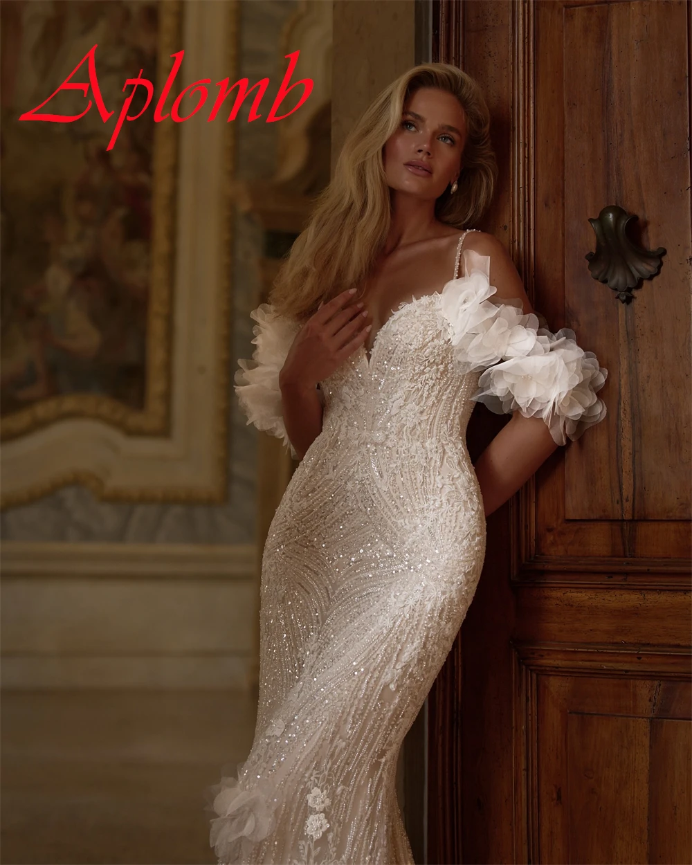 Abito da sposa romantico personalizzato in organza bianca Squisito scollo a V senza spalline Festa nuziale Classica cerniera posteriore Robe de marié