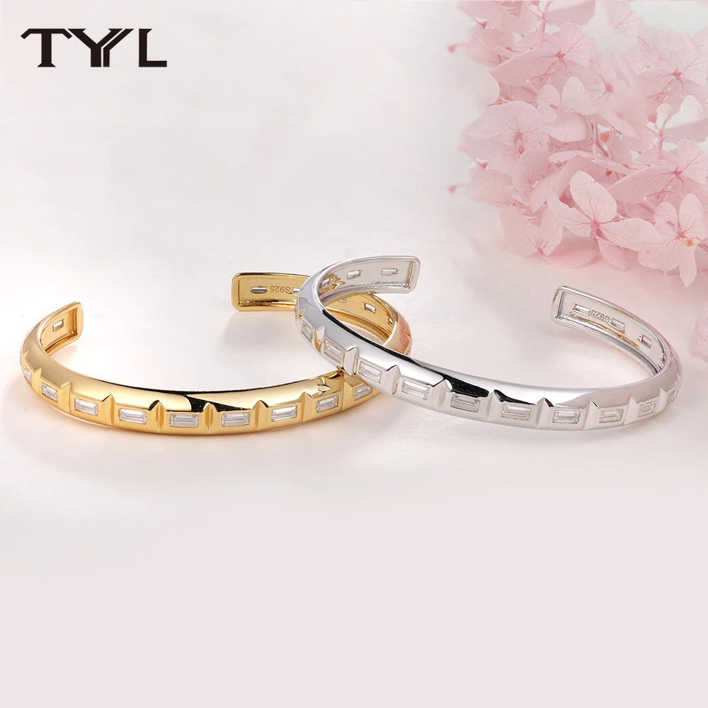 

TYYL Emerald Cut Moissanite Open Cuff Bracelet 18k Gold Plated Wrist Bangles Glossy 925 Silver Adjustable Bangle For Women Gifts
