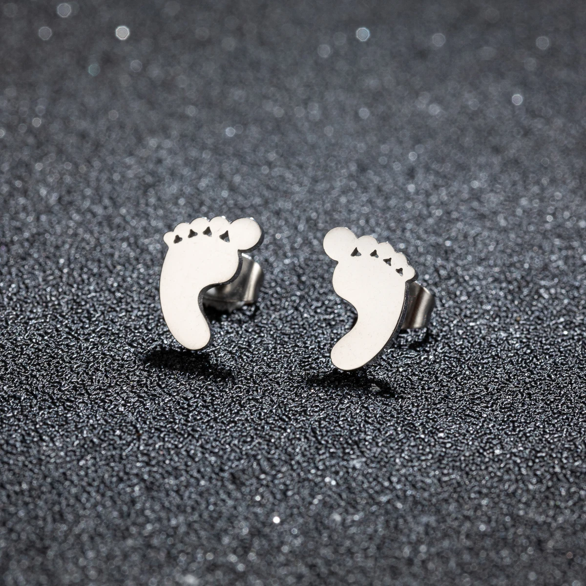 Cute Footprint Earrings Stainless Steel Small Stud Earrings For Women 2023 Trending Tiny Jewelry Birthday Gift Wholesale Aretes