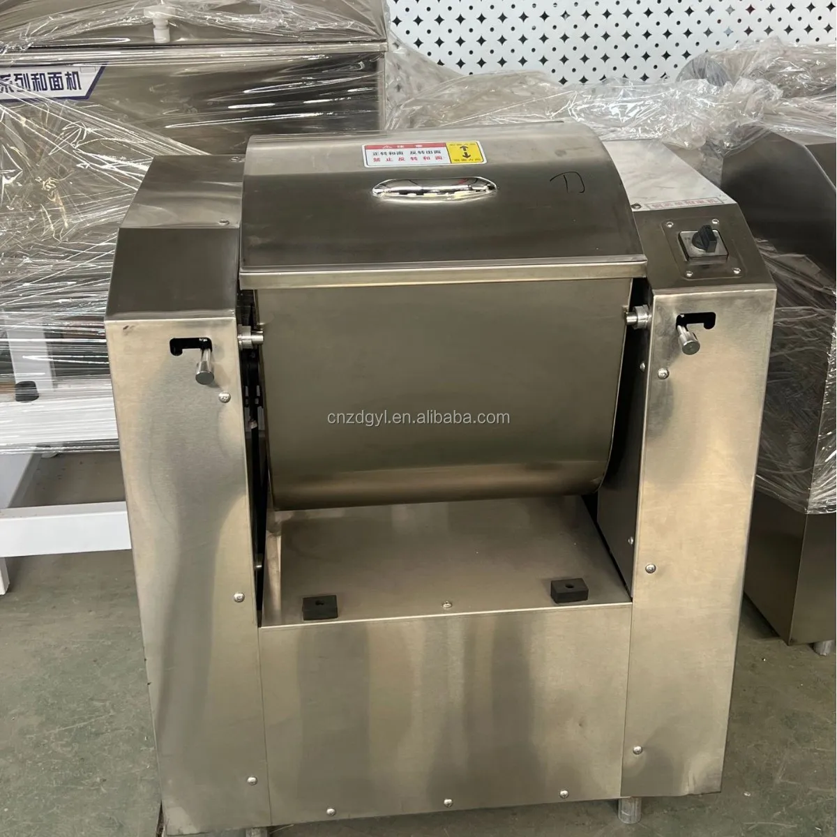 

Высокопроизводительный прочный тестомес: Новое заводское оборудование для лапши и выпечки, для муки и мясного фарша, для использования в ресторанах