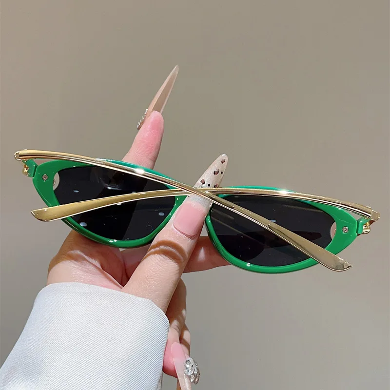 Einzigartige Legierung-Sonnenbrille mit Knotenbügel und Katzenaugen-Design für Damen, Neue Mode Blau-Rosa Farbverlauf Sonnenbrille, Sexy Fahrbrille für Damen in Schwarz – Detail 13