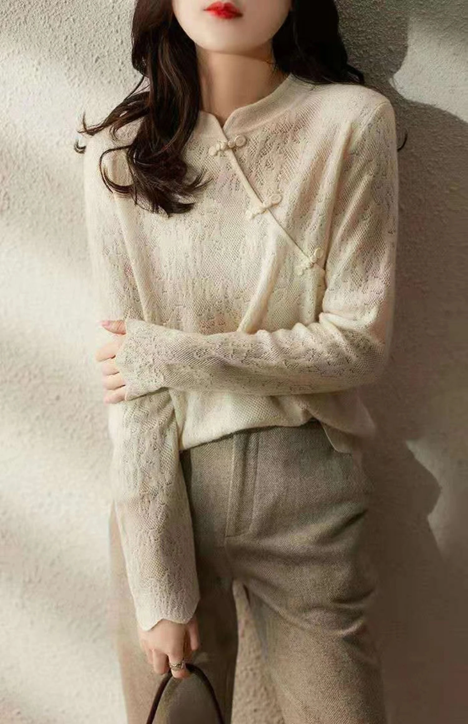 Cashmere Sweater Women's Spring and Autumn New Bottoming Shirt  button Loose Thin Cashmere Sweater Retro