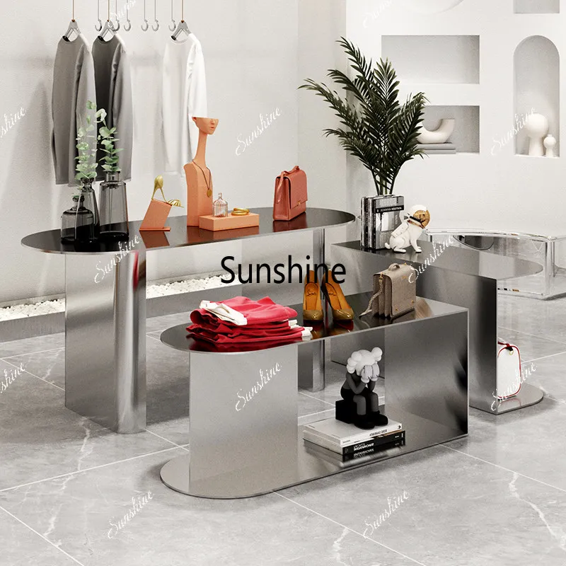 

Clothing store Nakajima, flowing water platform stainless steel wire drawing display, display