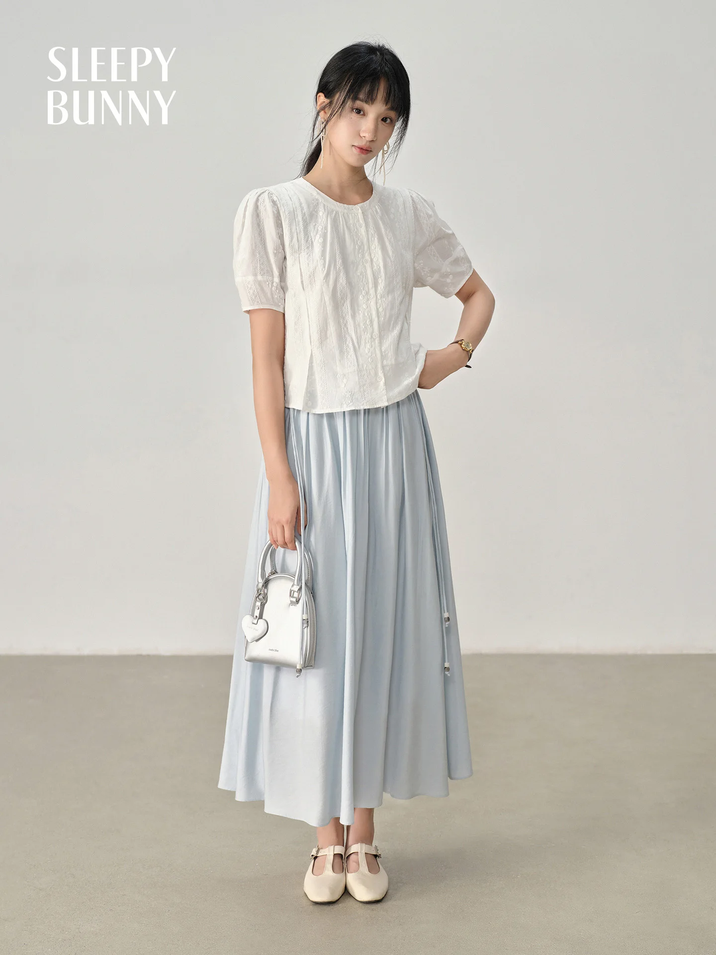 

Elegant Embroidered Cotton Blouse Women Summer Vintage Puff Sleeve Slim Fit White Shirt Sweet Round Neck Casual Short Sleeve Top