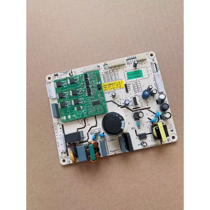 Used refrigerator BCD-401WSVYD / Q403WSKVY motherboard computer board inverter integrated board VDU070CY1