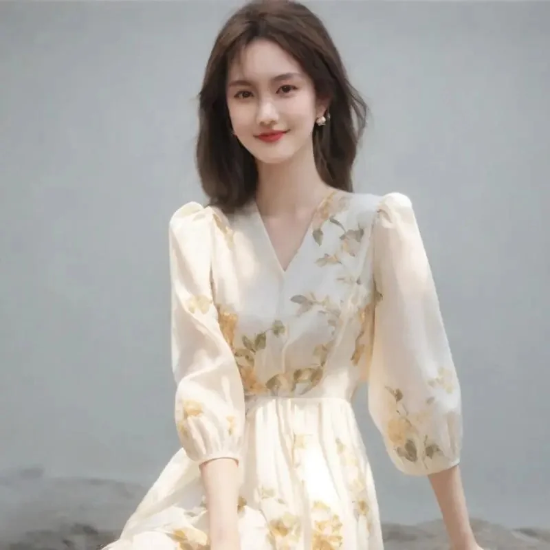 2025 verão feminino high-end requintado campânula francesa digno e atmosférico estilo férias à beira-mar chiffon vestido floral