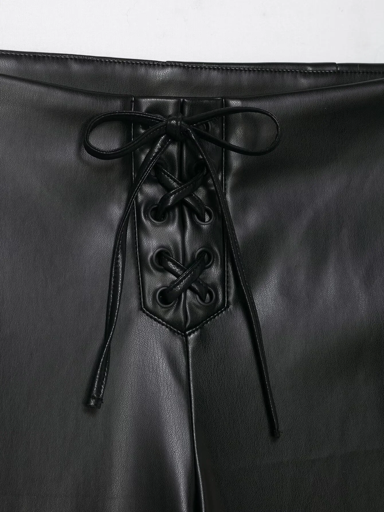 2025 Winter New Women's Casual Fashion Simple Low-Waisted Sexy Slim Fit Faux Leather Bow Flared Pants