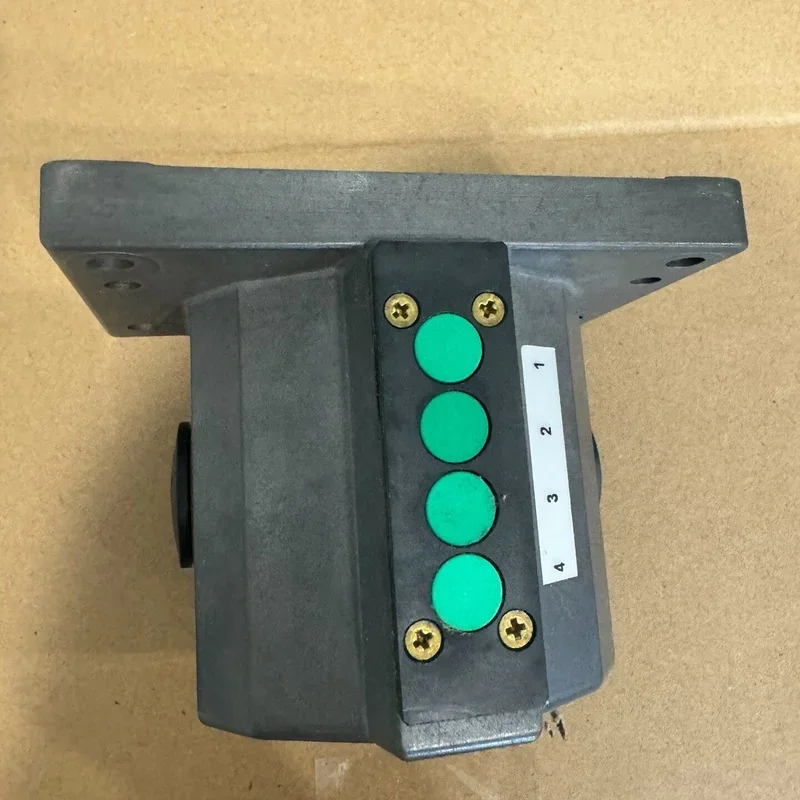 04X12-732L-MC2409 Sensor Switch