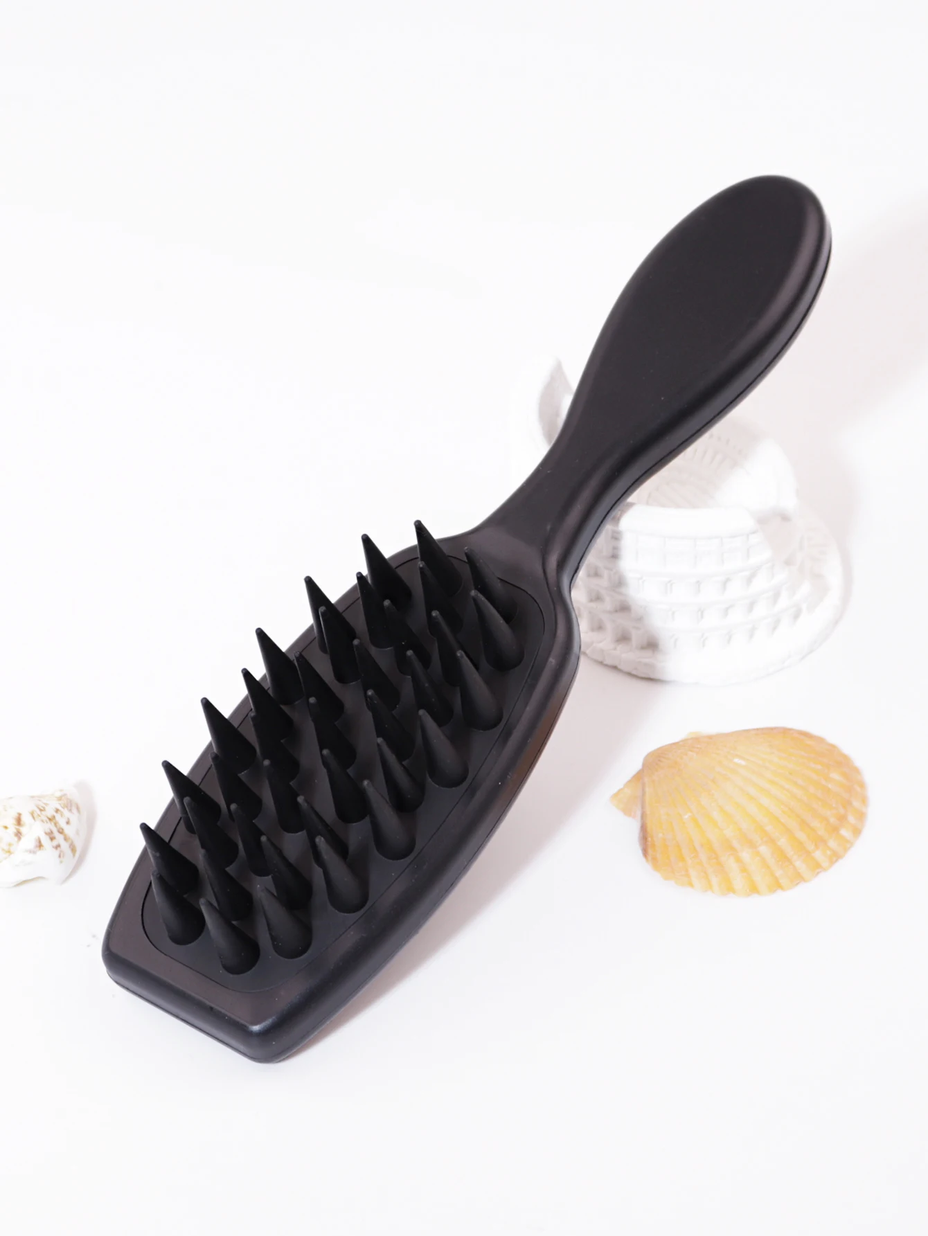 قطعة واحدة من فرشاة شامبو السيليكون الناعمة بمقبض ممتد، شعيرات سيليكون، مقبض بلاستيكي ABS، خاصة للشعر المستعار الحقيقي