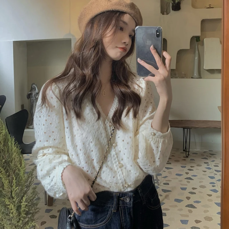 

Ele V-Ne Long Sve Hollow out Slimming irt Women's Faionable Design Korean Sle Commute Pure Color Autumn Top