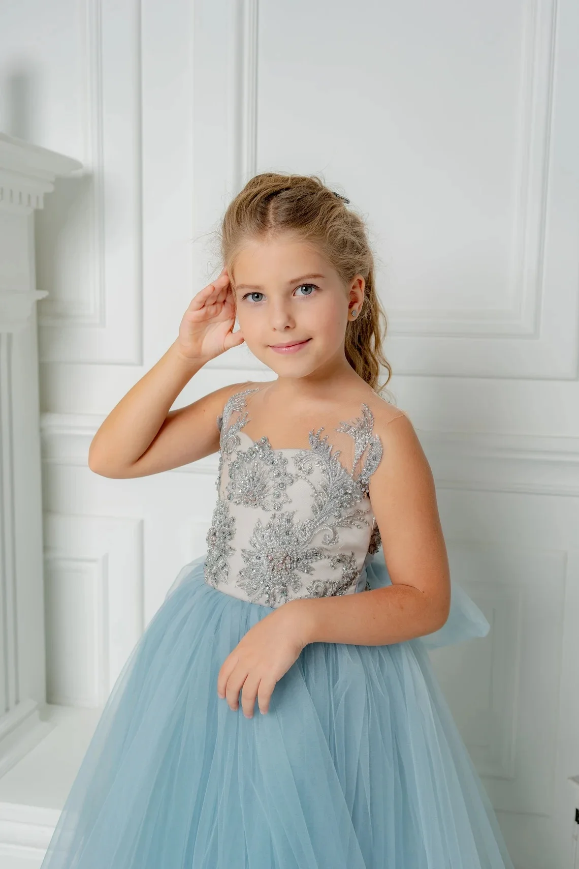 FATAPAESE blu abito da damigella d'onore per ragazze bambini 9 anni Crystal Appqulies Illusion Backless Ball Gown Wedding Party Flower Girl