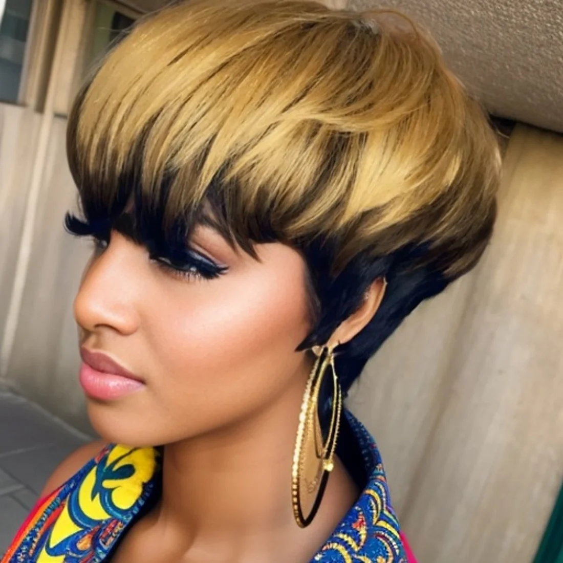 باروكات شعر بشري قصيرة بقص عابث للنساء شعر مستعار أشقر متدرج مستقيم 1B/27 لون مع غرة مصنوعة آليًا بالكامل #4