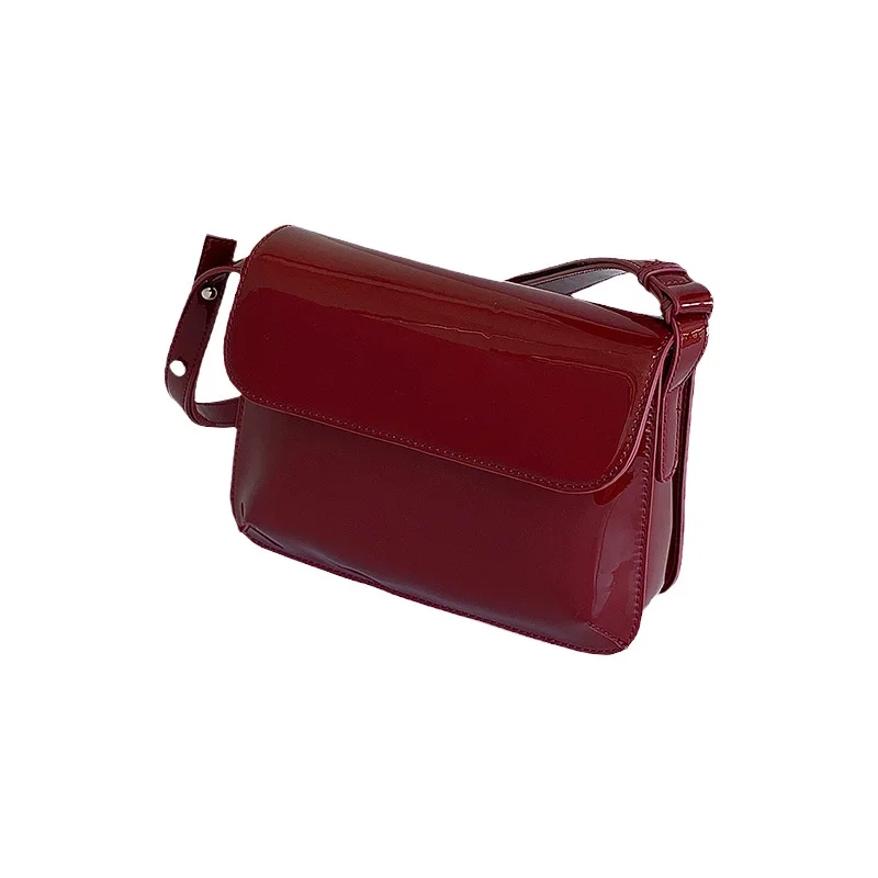 

2024 New Vintage Red Patent Leather PU Women's Bag Hong Kong Style Fashion Versatile One-shoulder Armpit Bag Small Square Bag