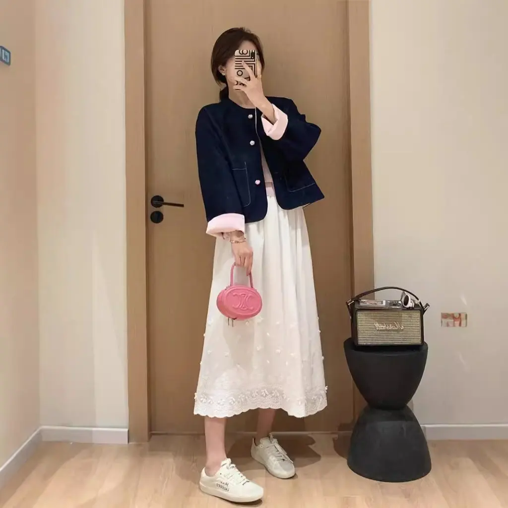 

Women's Spring Short Denim Jacket Double-Sided Wear Denim Satin Jacquard National Style Coat with Buckle Loose Fit