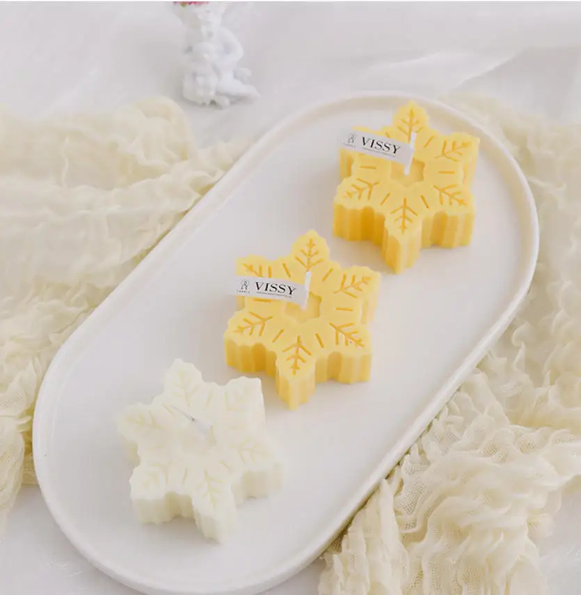 

324264 Factory Wholesale Christmas Snowflake Handmade Aromatherapy Candles, Soy Wax, Party Props, Festival Ornaments, Christma