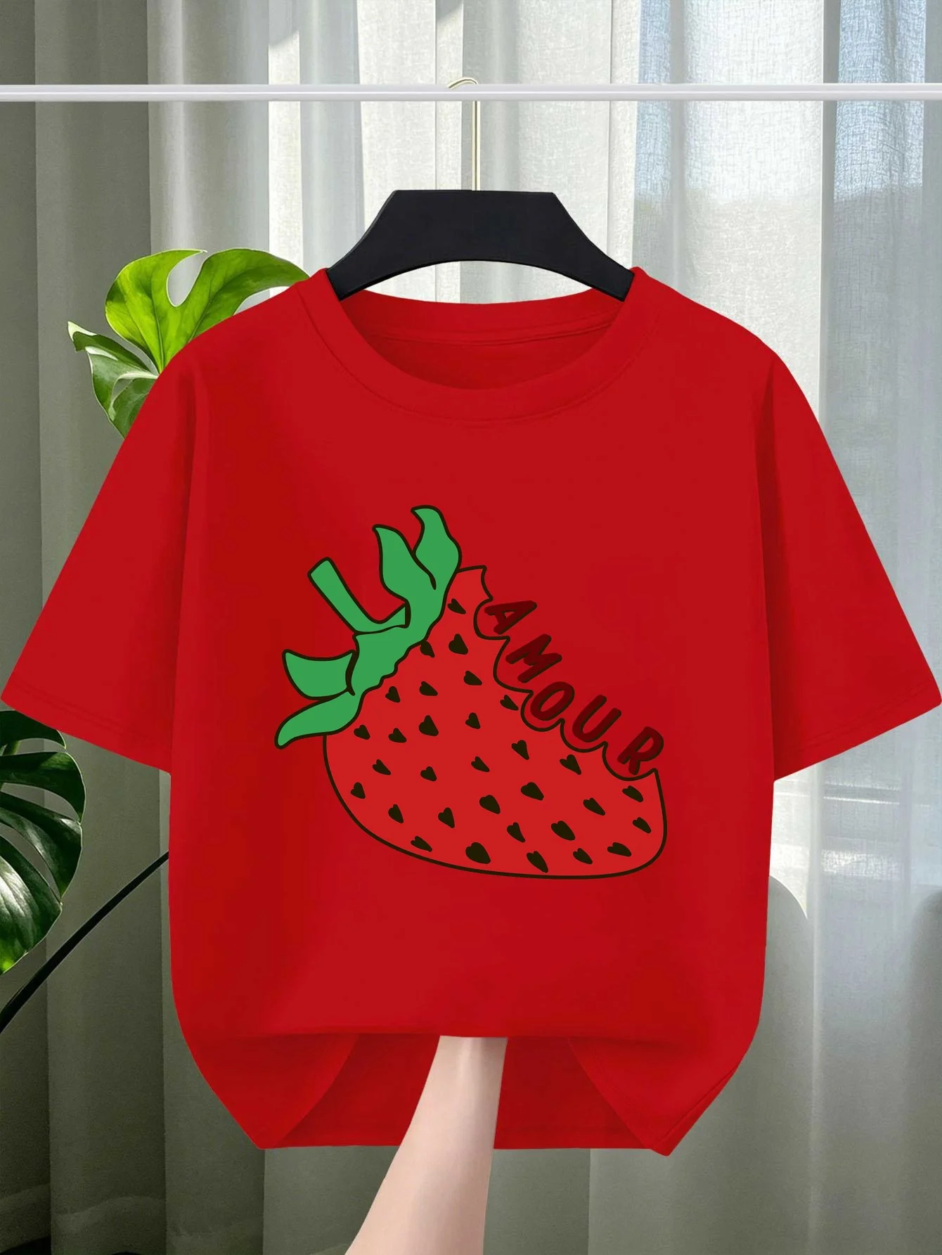 Cartoon Red Strawberry Amour Graphic T Shirt Family Matching Boys Girls Kids Short Sleeve Sweet Pattern Children Daily Tops