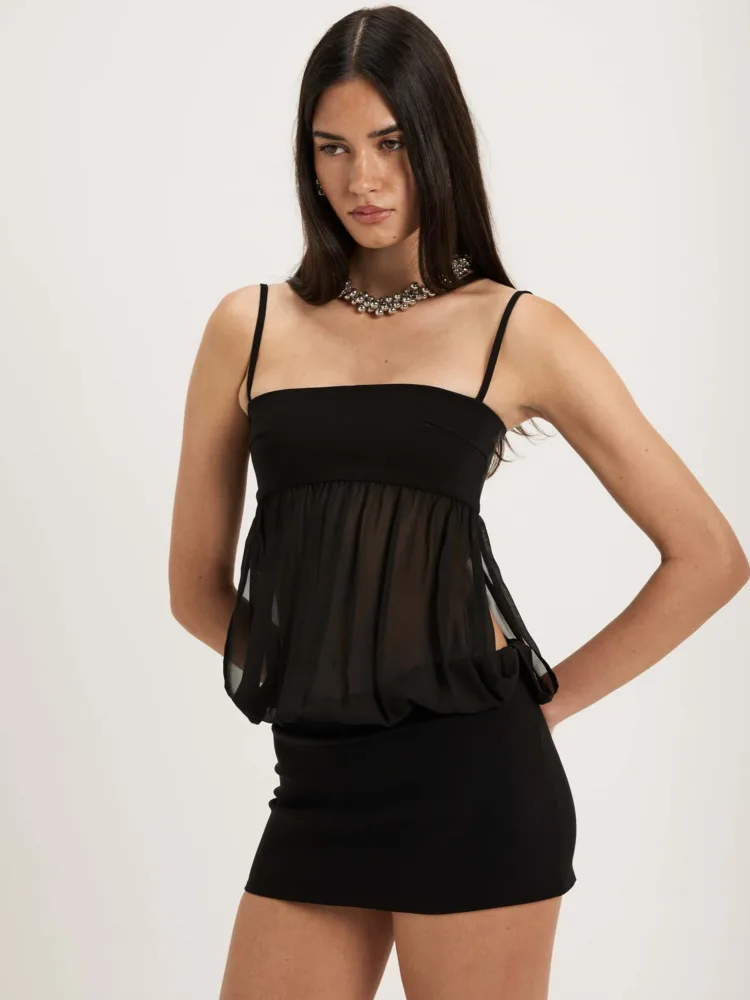 Sukienka XIAOTANG na ramiączkach spaghetti, z wycięciami, elegancka, bez rękawów, z odkrytymi plecami, patchworkowa, dopasowana, idealna na wakacje, plażę i imprezy.