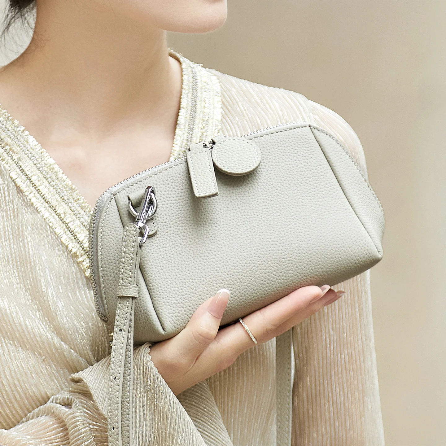 

2015 Limited Luxurious Women Leather Purses ZOOLER First Cow Leather Crossbody Bag Handmade Shoulder Messenger Bag Girls #SC2102