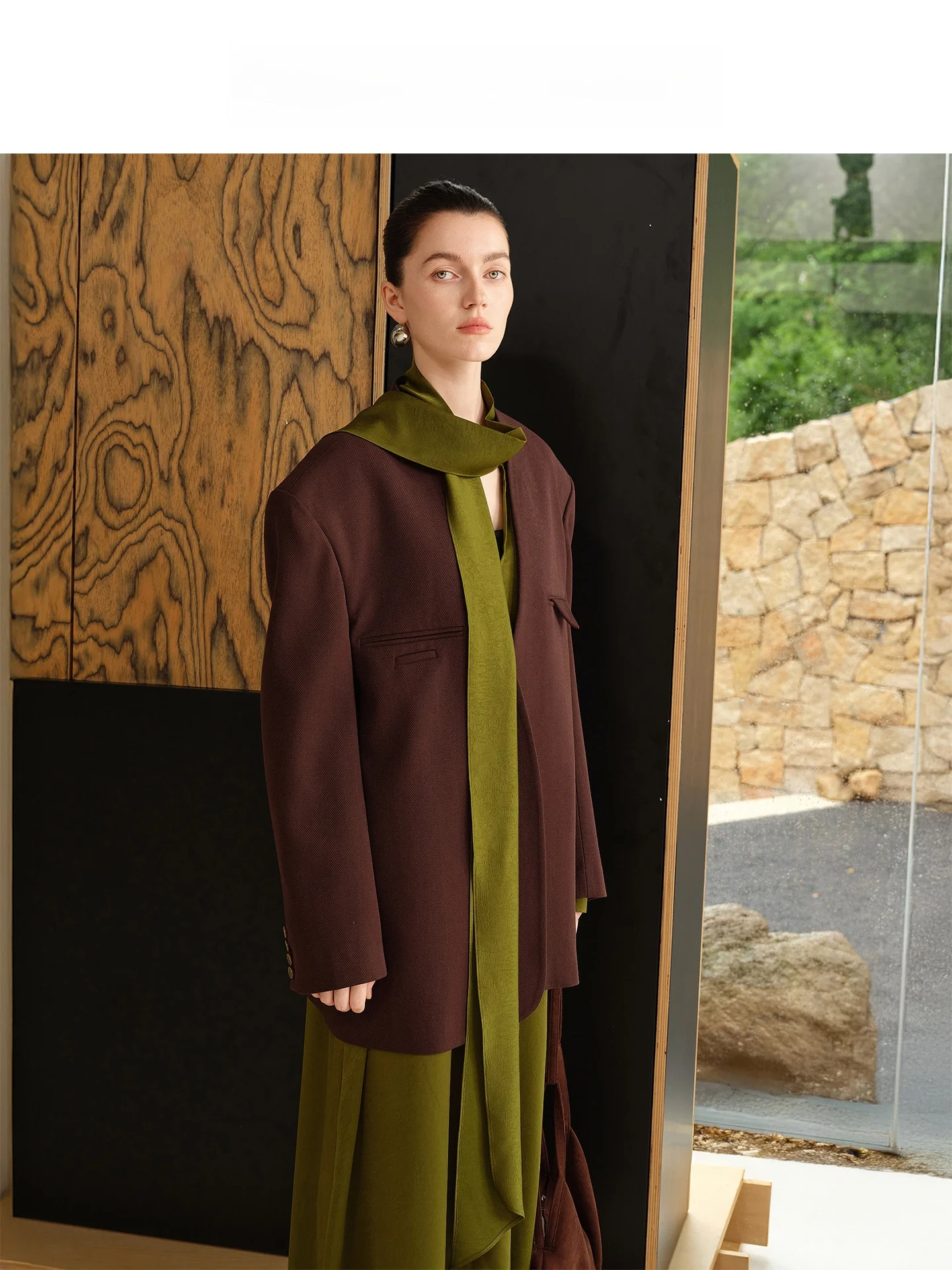 ออเดรย์ หวัง เทรนช์โค้ท ผ้าวูลผสมไหม ลายตาราง ปกเสื้อแบบลา펠 ทรงหลวม แขนยาว สำหรับฤดูใบไม้ร่วง ดีไซน์ดั้งเดิม