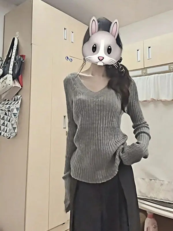 

Chic V-Neck Bell Sleeve Long Sleeve Knitted Sweater Women's Single Wear Spring New Style Korean Fashion Commute Style Regular...