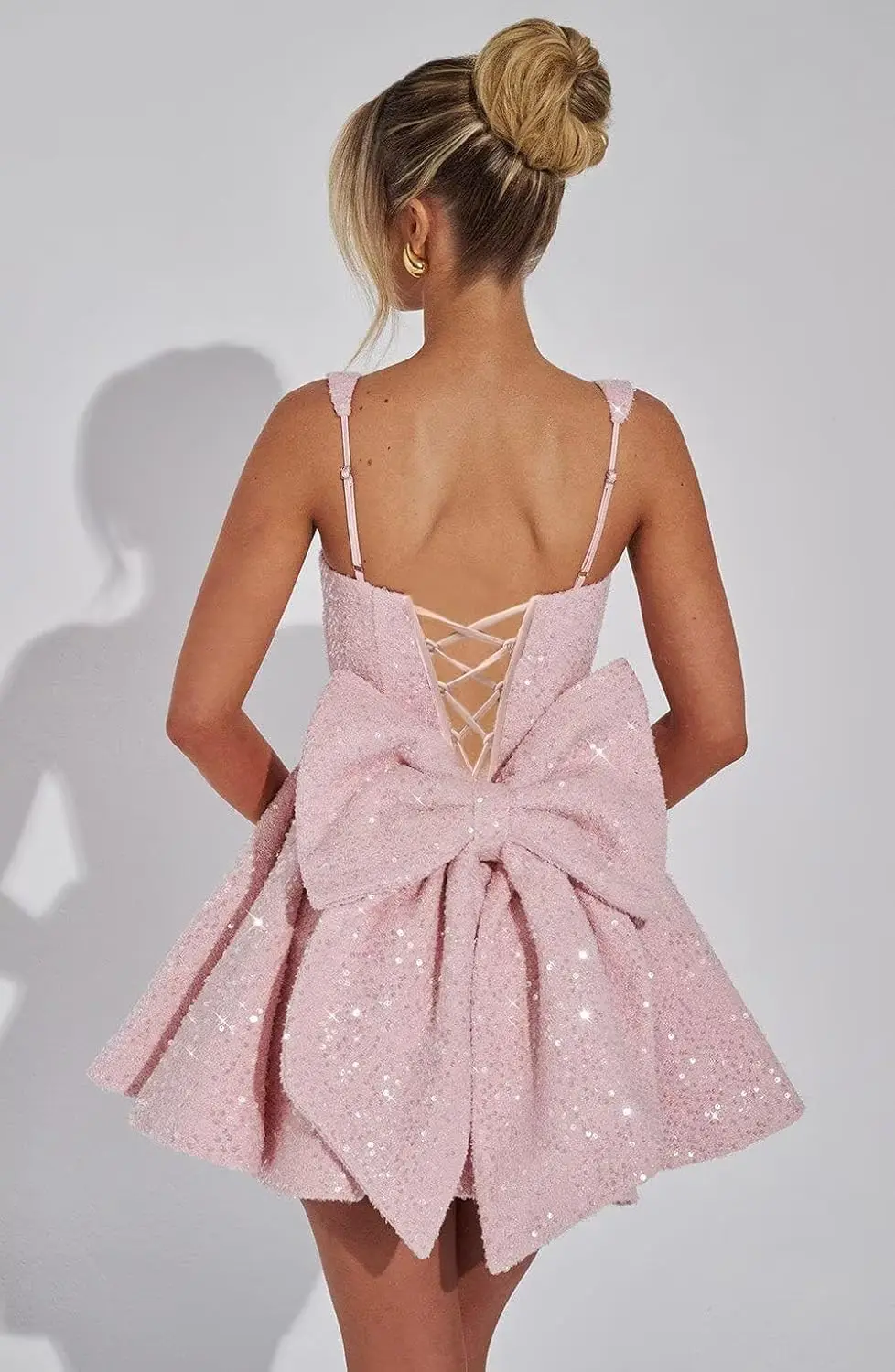스팽글 홈커밍 드레스 리본 장식 2025 스퀘어 넥 숏 프롬 파티 드레스 청소년용 무릎 위 미니 홈커밍 드레스