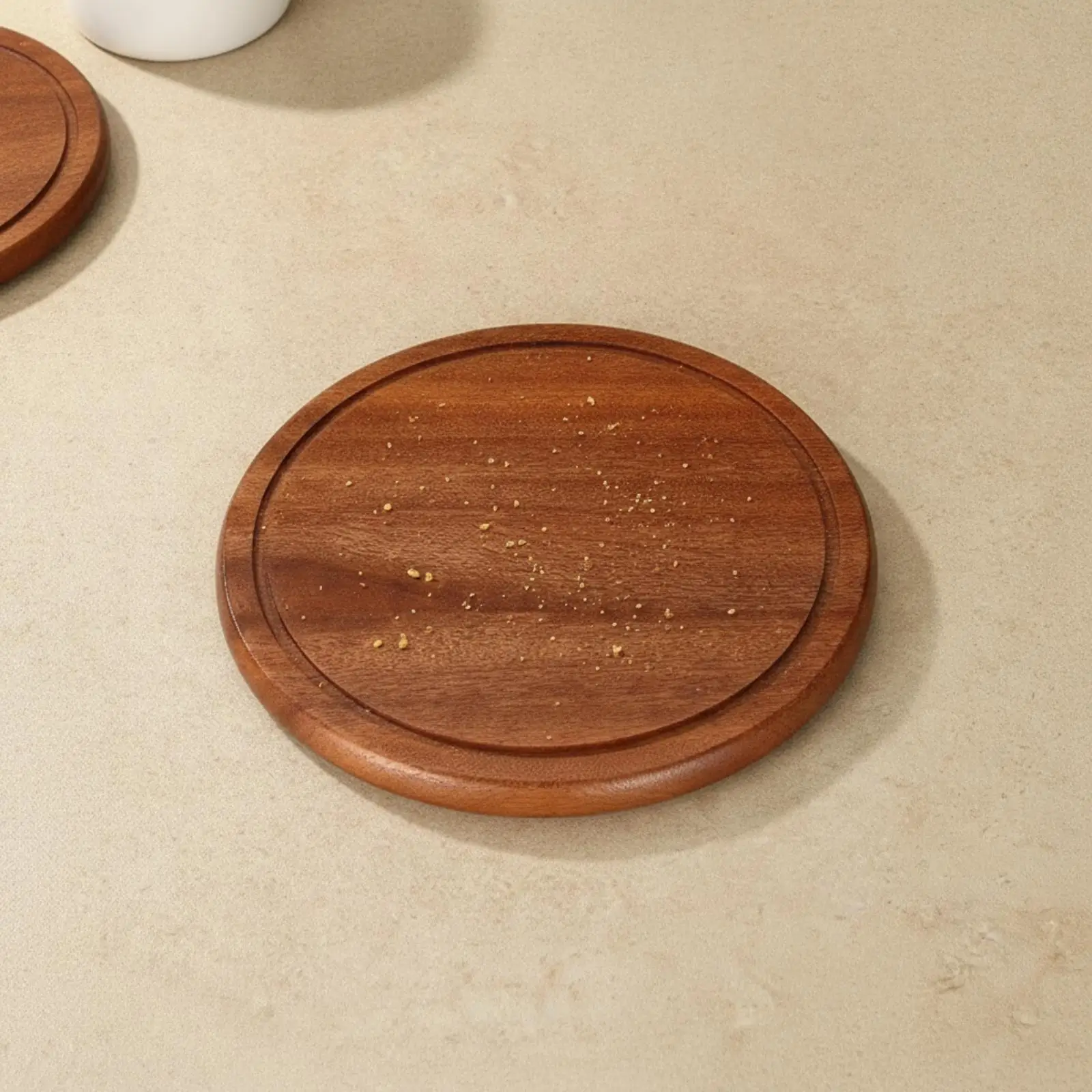 Round African Cedar Wood Pizza Board Sturdy Thick Wooden Pizza Board with Rounded Edge for Dessert Presentation, Casual