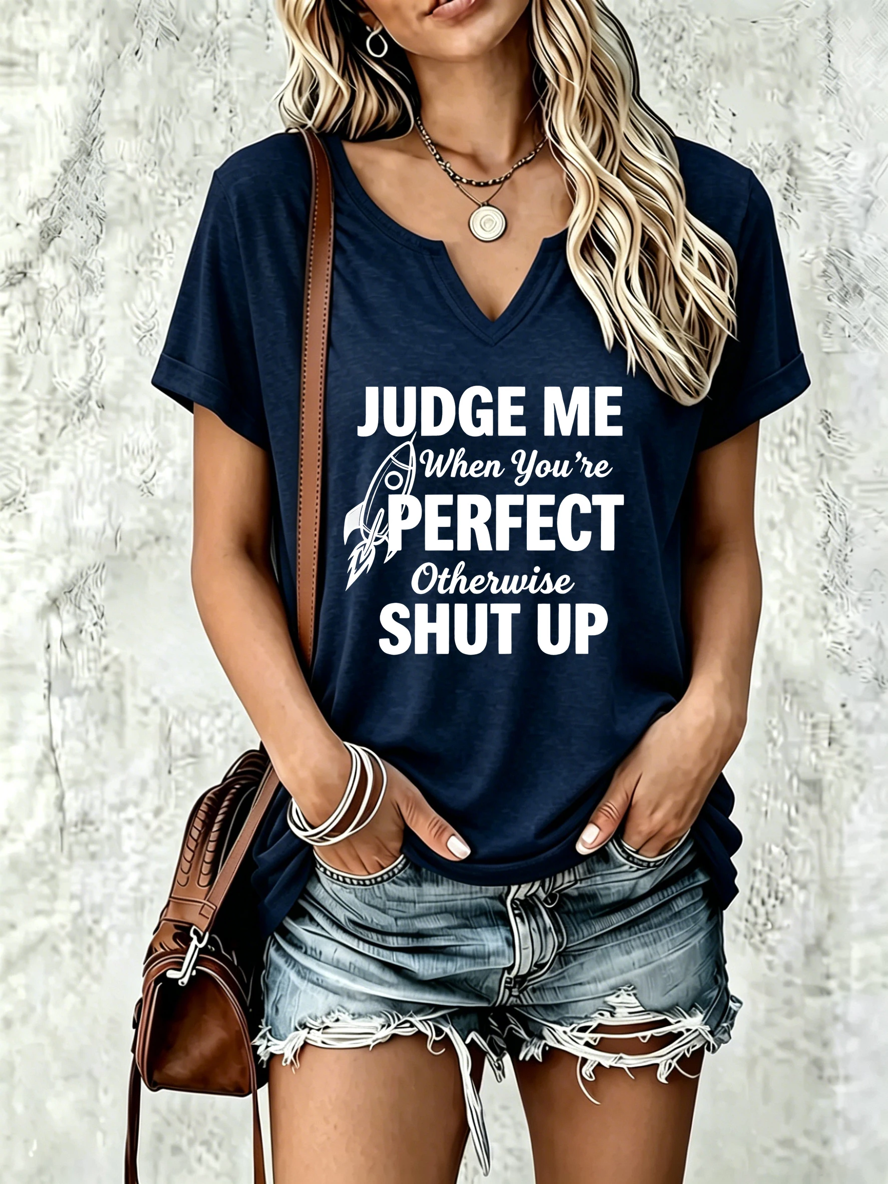 Damen-T-Shirt mit V-Ausschnitt und kurzen Ärmeln, „Judge Me When You're Perfect“-Slogan-Rocket-Grafik-T-Shirt, Freizeitkleidung, Sommeroberteile für Damen – Detail 5
