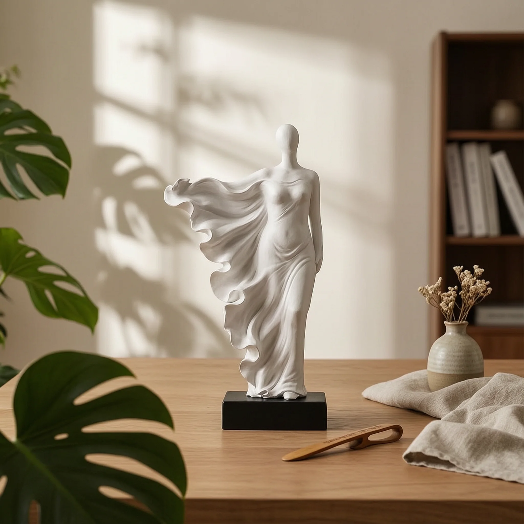 

Abstract Woman Figurine Modern Minimalist Woman Sculpture Abstract Figure Statue Gift Idea Home Decor Resin for Wine Cabinet