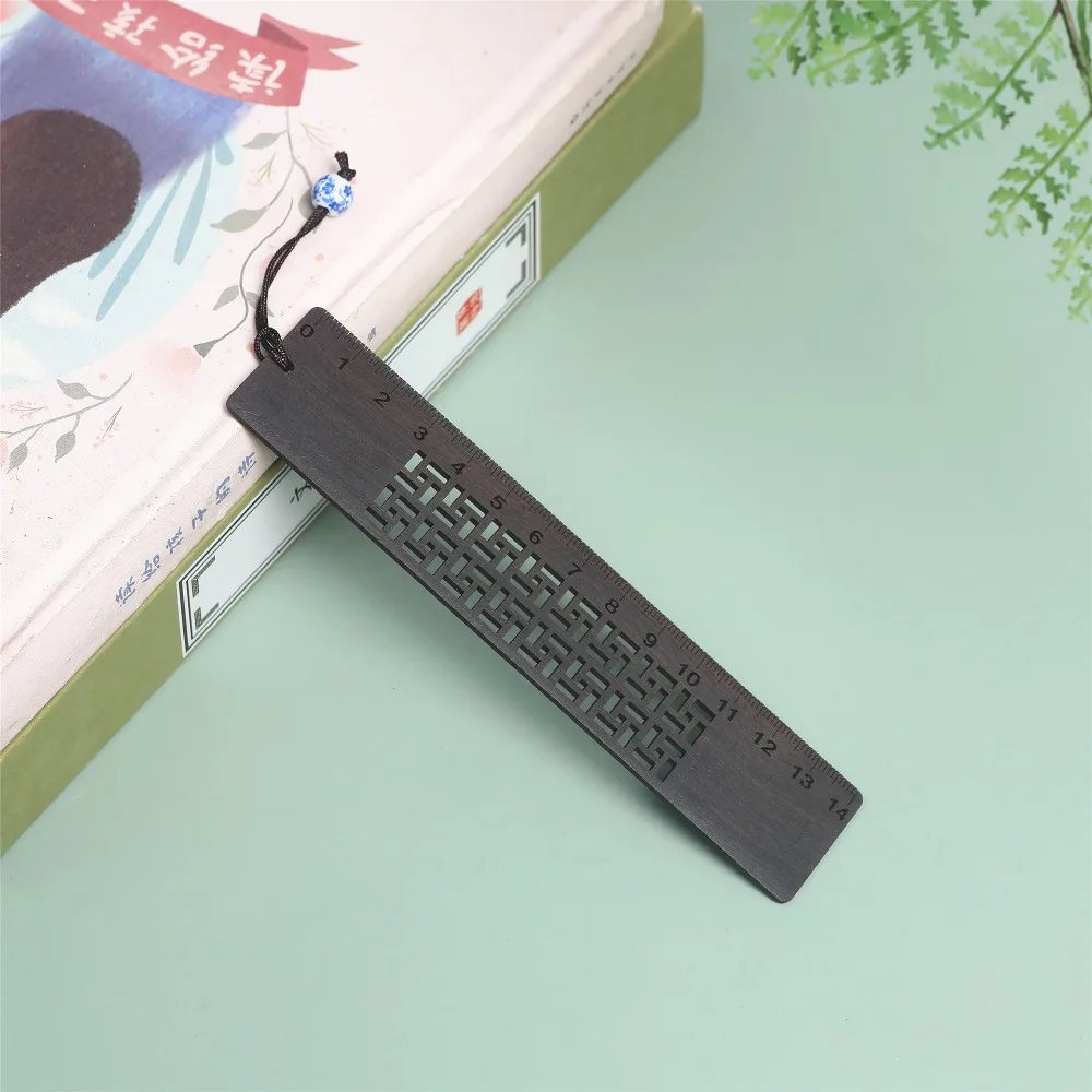 

Creative Chinese Style Bookmark Sandalwood Carving Book Clip Pagination Mark Gift