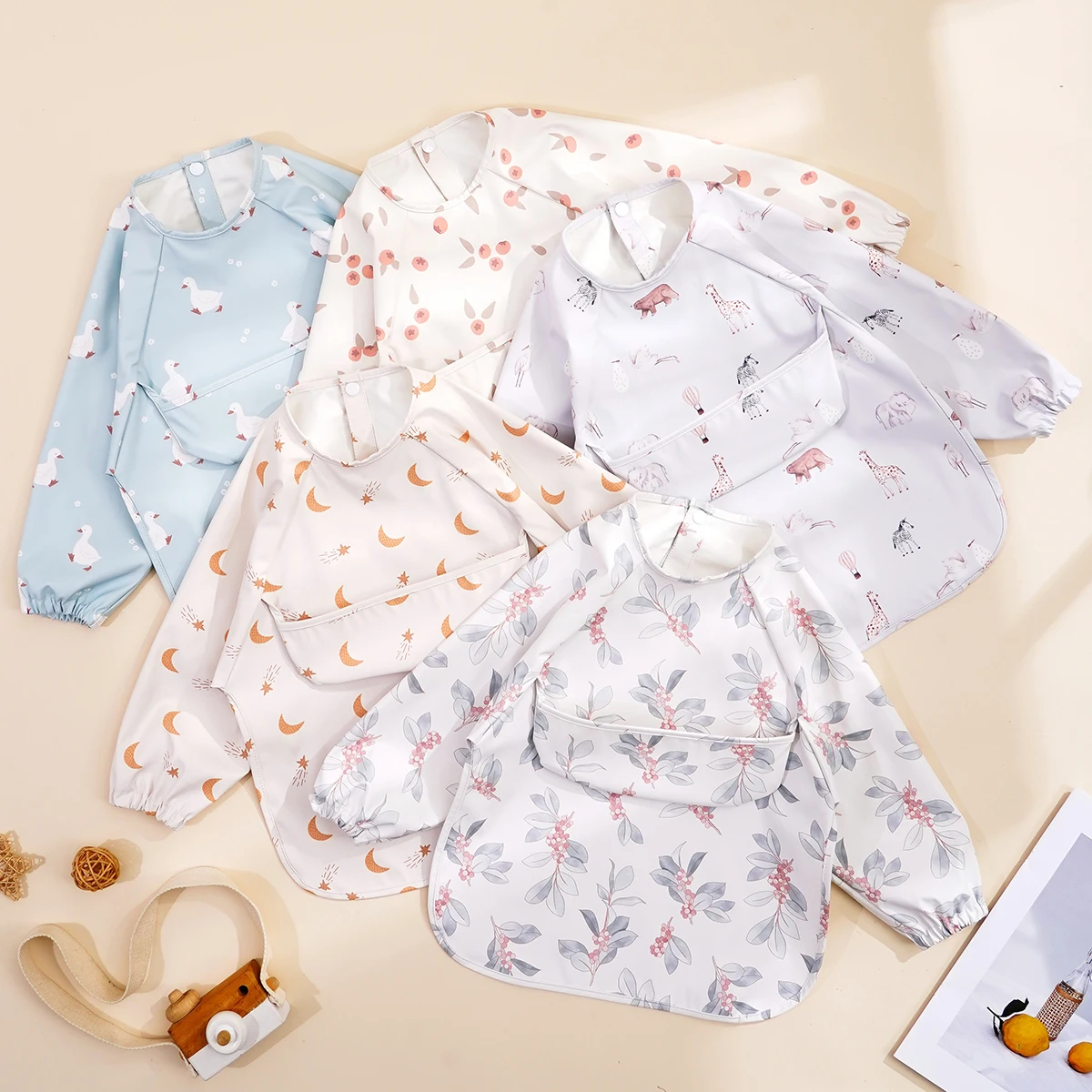 

Elinfant 1PC Waterproof Feeding Bib Long Sleeve Bib,Washable Burp Cloth,Coveralls Bibs,Easy To Clean,Wash-Free Eating Bibs