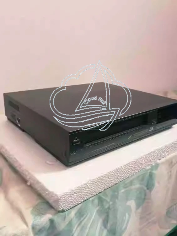 Not brand new Retro L15 Video Recorder & VHS Cassette Player Old-Fashioned Tape Playback Machine