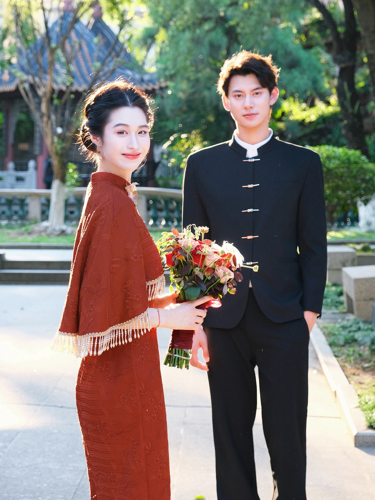 Rotes Neues Chinesisches Hochzeitskleid Dr Ling Xian Zhi He Jin Yu Liang Yuan Winter-Hochzeitskleid Dr Long Qipao für Damen